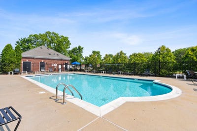 /international/us/2312-remington-way-lexington-ky-110099984656/