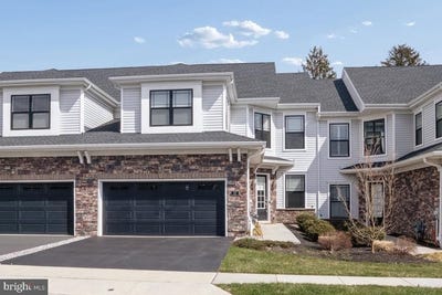 /international/us/27-birdie-way-lawrence-township-nj-110106027812/