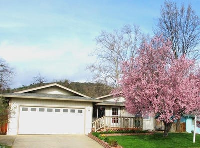 /international/us/905-meadowlark-lane-yreka-ca-110097860479/