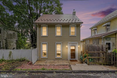 /international/us/905-chestnut-street-delta-pa-110120097306/