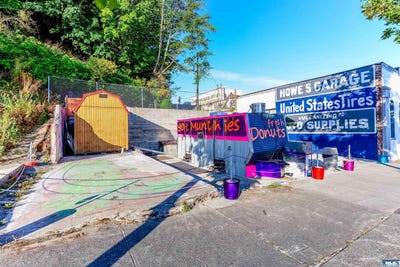 /international/us/204-e-front-port-angeles-wa-110101507646/?lang=en