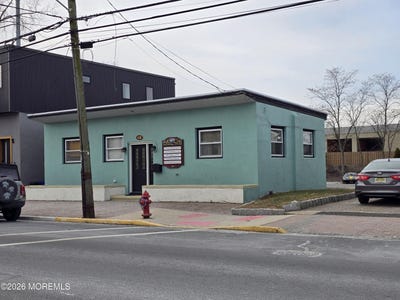 /international/us/13-main-street-bradley-beach-nj-110107692574/
