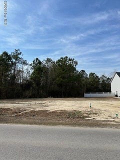 /international/us/417-chadwick-avenue-havelock-nc-110106178322/