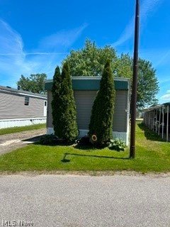 /international/us/12860-mayfield-rd-chardon-oh-110108489645/
