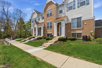 /international/us/65-arcadia-lane-lake-zurich-il-110107436975/
