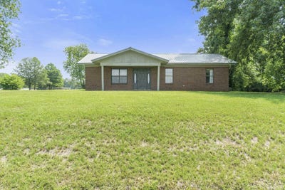 /international/us/182-n-highway-167-bald-knob-ar-110101341242/