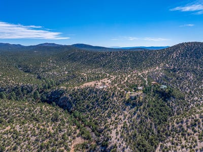 /international/us/3-5-acre-lot-camino-del-canon-cundiyo-nm-110106843374/