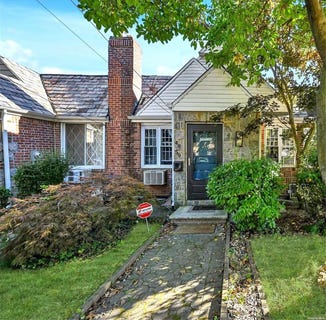 /international/us/48-59-207-street-bayside-ny-110096112343/?lang=en