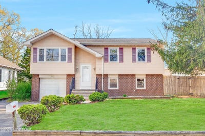 /international/us/865-pershing-avenue-brick-nj-110107436163/