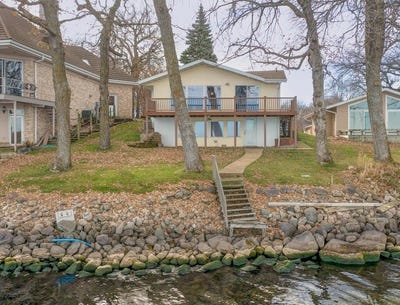 /international/us/2310-lakeside-avenue-wahpeton-ia-110103649636/