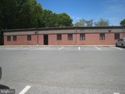 /international/us/1019-industrial-drive-west-berlin-nj-110099130116/