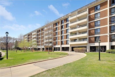 /international/us/6400-york-avenue-s-edina-mn-110107511961/