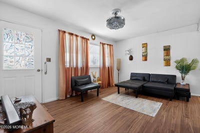 /international/us/19-ashwood-drive-brick-nj-110105410185/