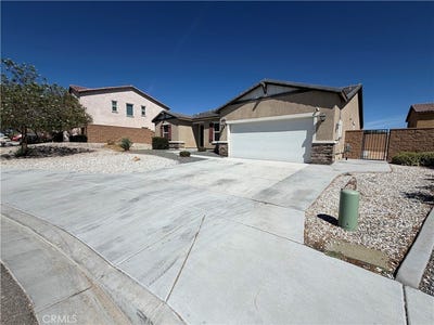 /international/us/14220-bison-court-victorville-ca-110119608258/