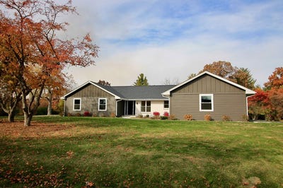 /international/us/42w668-steeplechase-drive-st-charles-il-110105196802/