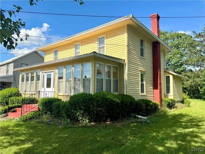 /international/us/18-chapel-street-belfast-ny-110104814518/