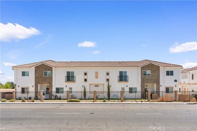 /international/us/16425-arrow-blvd-fontana-ca-110109035853/