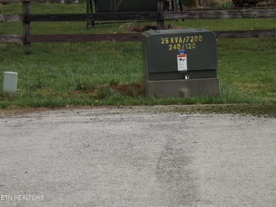 /international/us/148-auggie-belle-lane-speedwell-tn-110106311569/