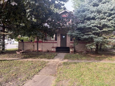 /international/us/1204-9th-street-nevada-ia-110102597002/