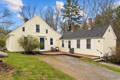 /international/us/421-plymouth-street-east-bridgewater-ma-110107809498/
