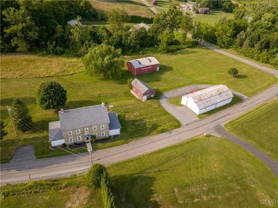 /international/us/723-fir-drive-lehigh-twp-pa-110091114168/