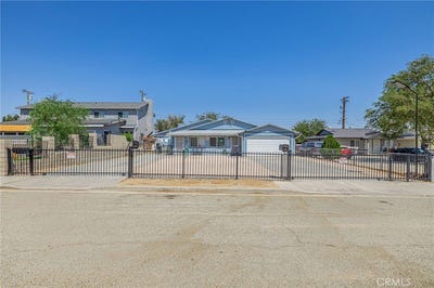 /international/us/15900-edwin-street-mojave-ca-110101168279/