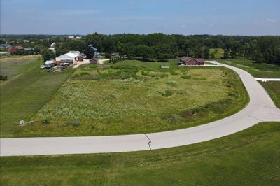 /international/us/lot-10-prairie-ridge-lane-helenville-wi-110101152530/