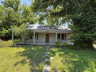 /international/us/509-w-creek-st-fredericksburg-tx-110108175924/