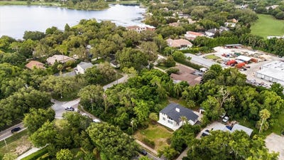 /international/us/2-chase-road-windermere-fl-110100569980/