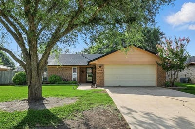 /international/us/16-christi-lane-krum-tx-110100811744/