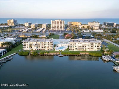 /international/us/1700-commodore-boulevard-cocoa-beach-fl-110101298815/?lang=fr