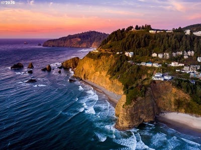 /international/us/1816-maxwell-mountain-rd-oceanside-or-110107858904/