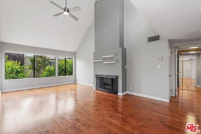 /international/us/950-n-kings-rd-west-hollywood-ca-110108106742/