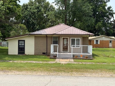 /international/us/28-n-main-street-biggers-ar-110100119564/