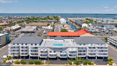 /international/us/12101-assawoman-dr-107-ocean-city-md-110108409769/