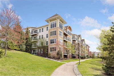 /international/us/3110-n-chestnut-street-chaska-mn-110108550099/