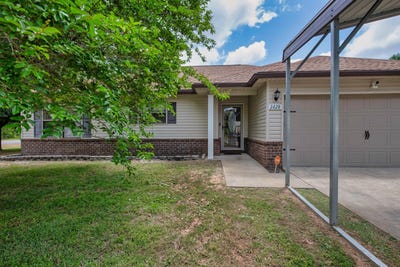 /international/us/2628-salamanca-st-street-navarre-fl-110099153974/