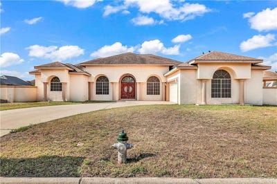 /international/us/2431-palm-circle-drive-rio-grande-city-tx-110102379819/