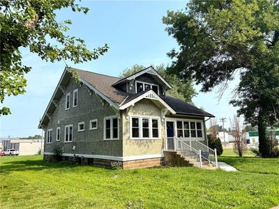 /international/us/1333-1st-avenue-gibbon-mn-110097765894/?lang=en