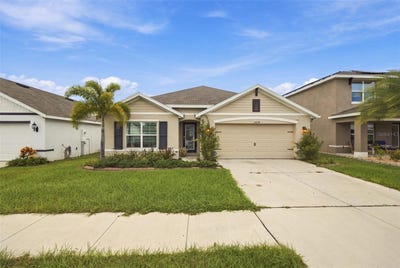 /international/us/16739-sunburst-lake-street-wimauma-fl-110120682051/