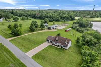 /international/us/10222-emerson-road-tomah-wi-110100621421/
