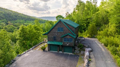 /international/us/30-hillside-drive-kingfield-me-110100511996/?lang=en