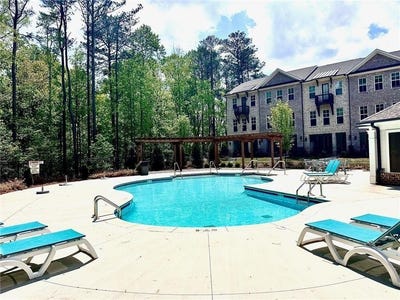 /international/us/529-clover-lane-alpharetta-ga-110108566824/