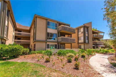/international/us/254-sequoia-court-thousand-oaks-ca-110119669466/