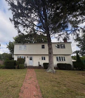 /international/us/771-windmill-ave-west-babylon-ny-110120414630/