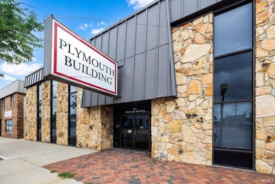 /international/us/310-n-michigan-street-plymouth-in-110103239641/