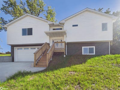 /international/us/1114-jay-street-ottumwa-ia-110120134533/