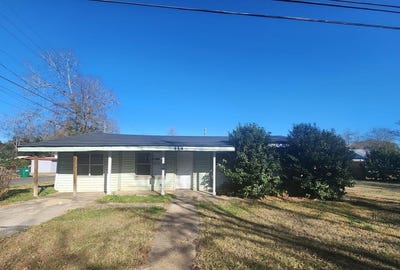 /international/us/414-2nd-avenue-se-dawson-ga-110104997519/