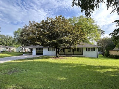/international/us/1104-west-church-street-booneville-ms-110100753372/