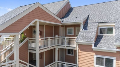 /international/us/1000-caswell-beach-road-oak-island-nc-110119654008/